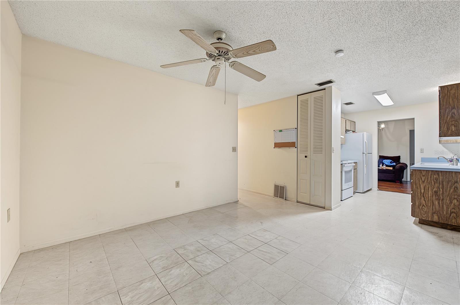 8210 LORA DEL RIO DR — photo 13
