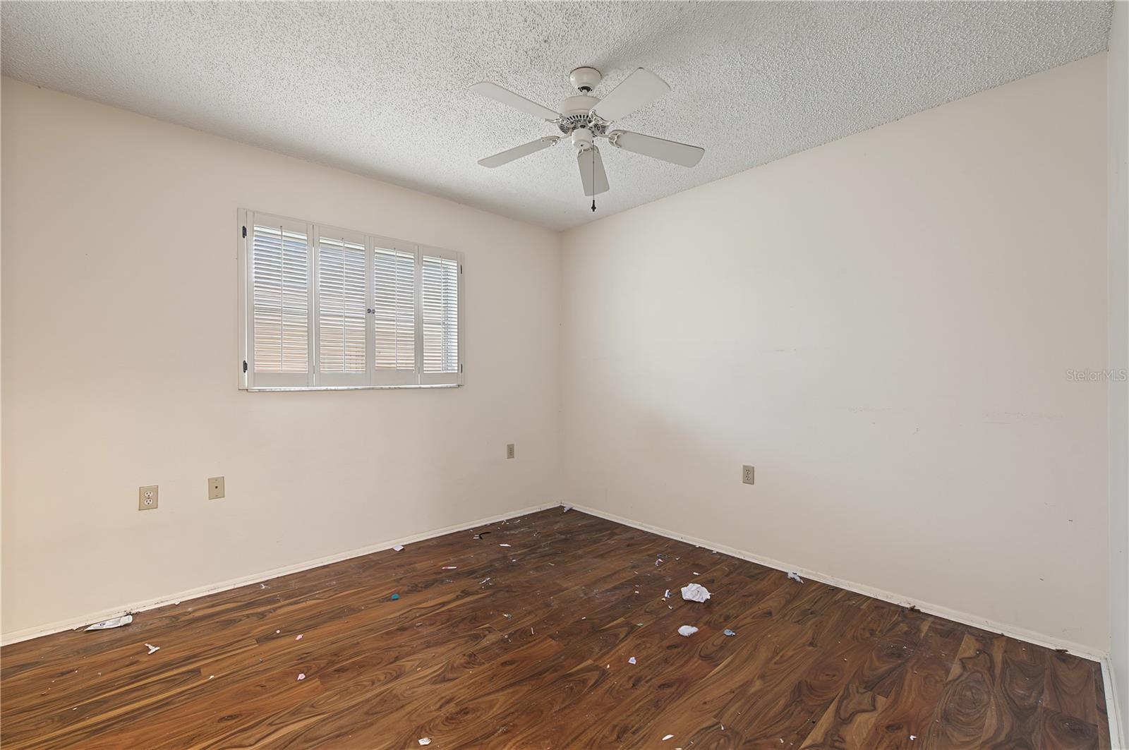 8210 LORA DEL RIO DR — photo 8