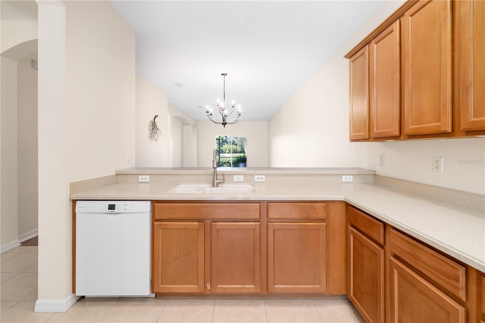 4177 LENOX BLVD — photo 20