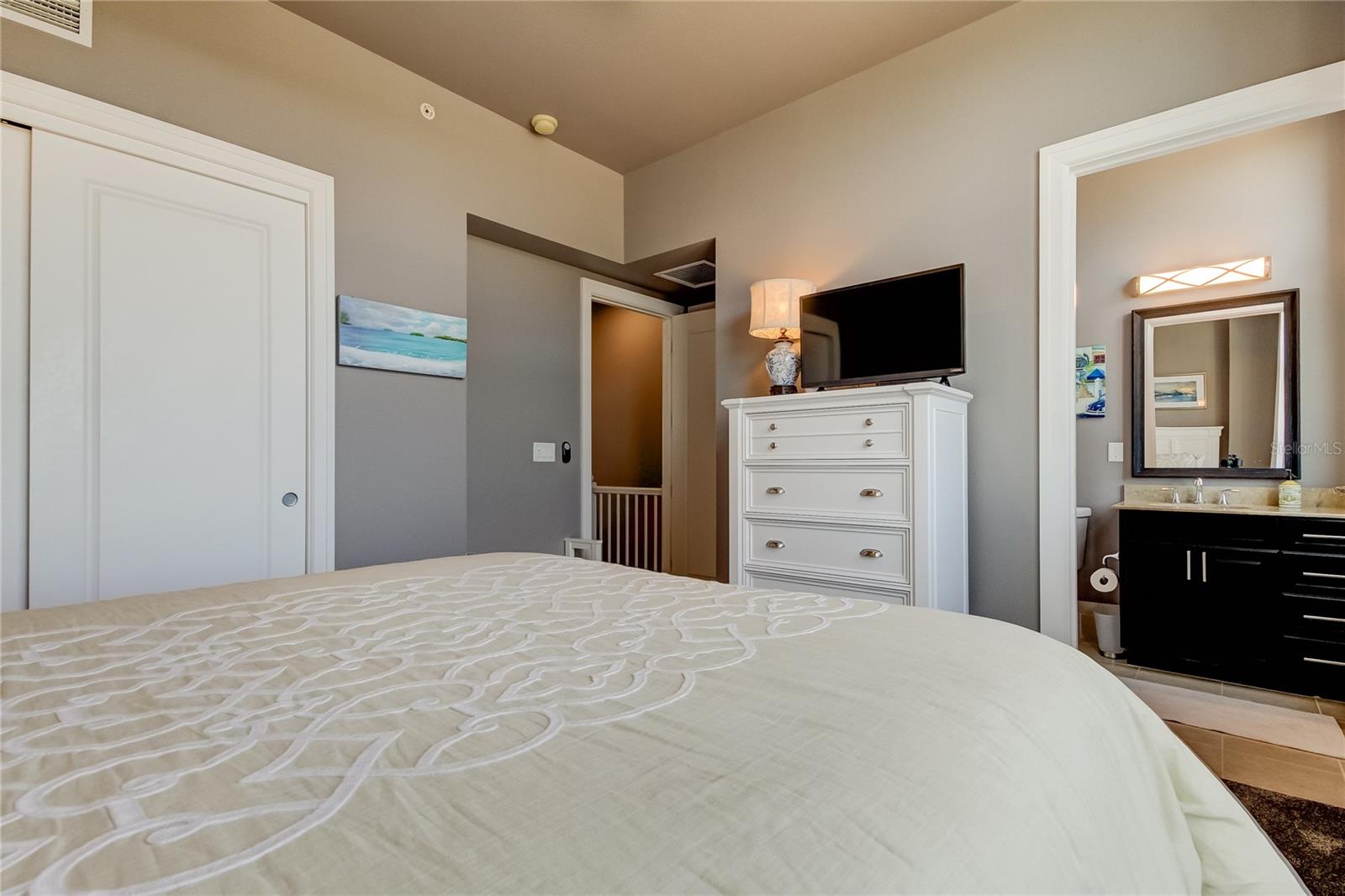 331 CLEVELAND ST #317 — photo 38