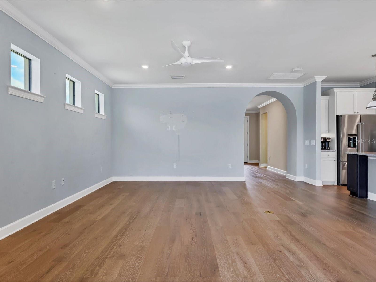 7543 VIOLA LOOP — photo 9
