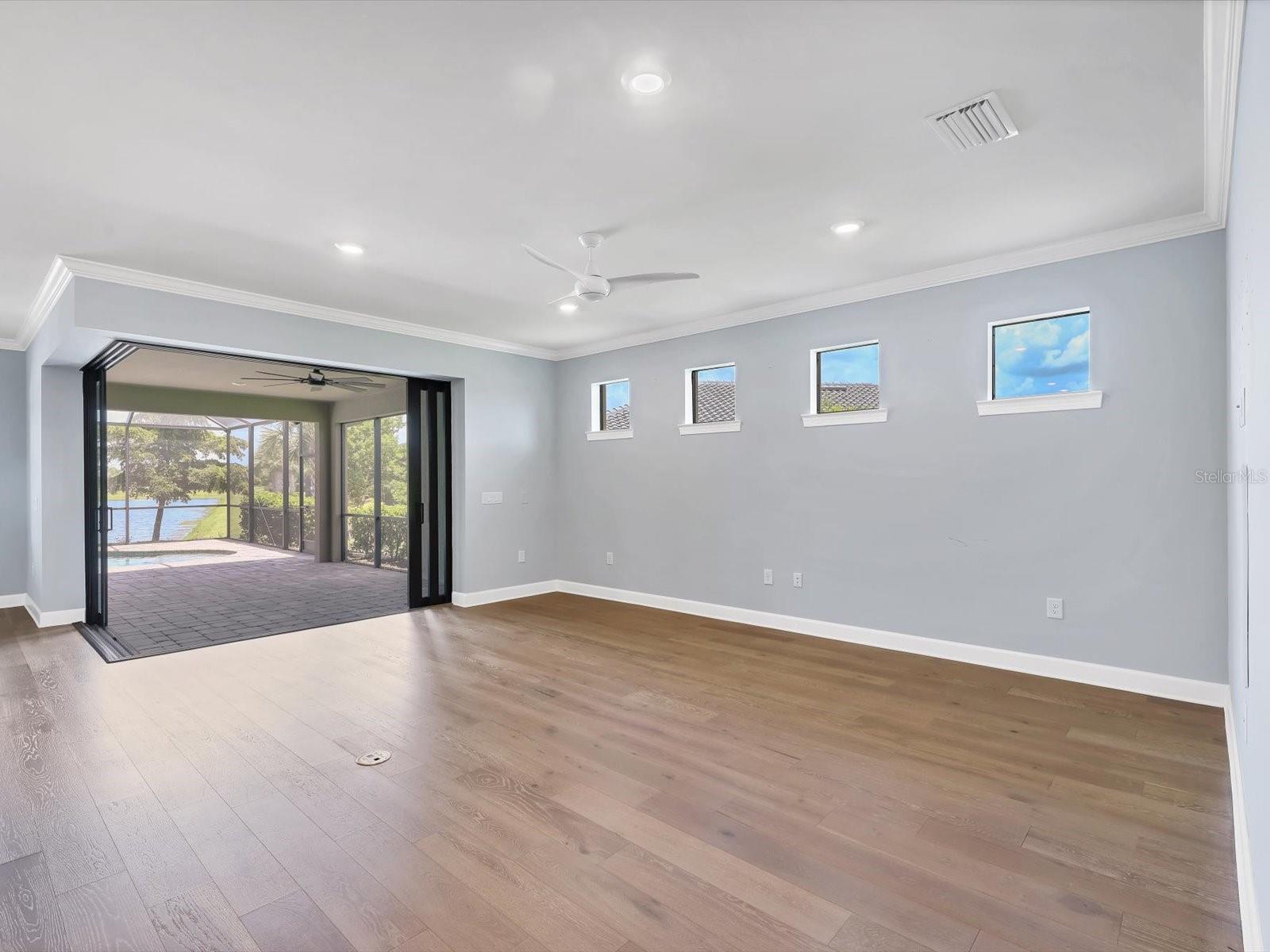 7543 VIOLA LOOP — photo 7
