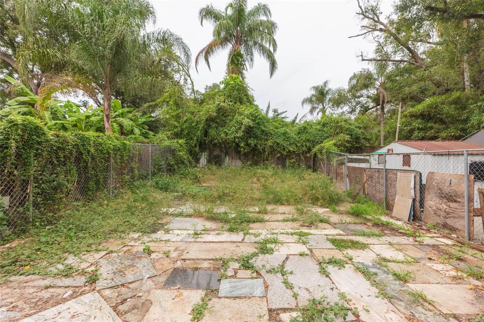 1718 E MULBERRY DR — photo 25