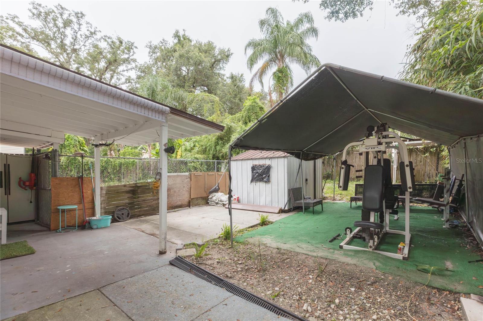 1718 E MULBERRY DR — photo 50