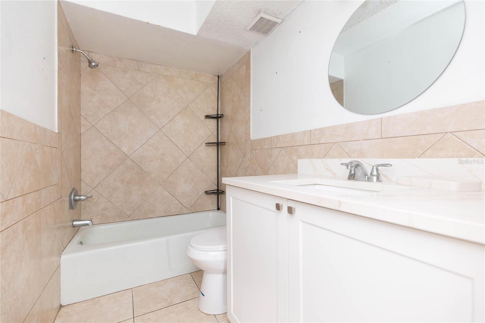 1718 E MULBERRY DR — photo 21
