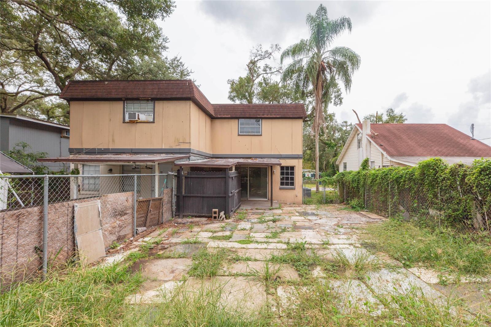 1718 E MULBERRY DR — photo 27