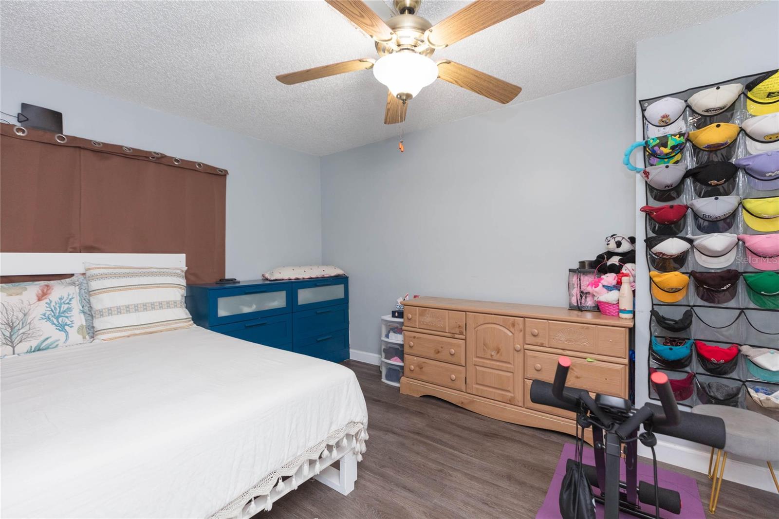 1718 E MULBERRY DR — photo 41