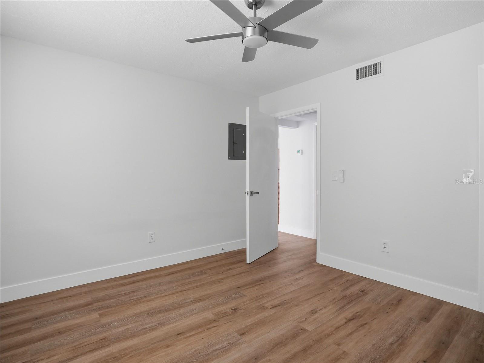 9824 POCONO ST — photo 21