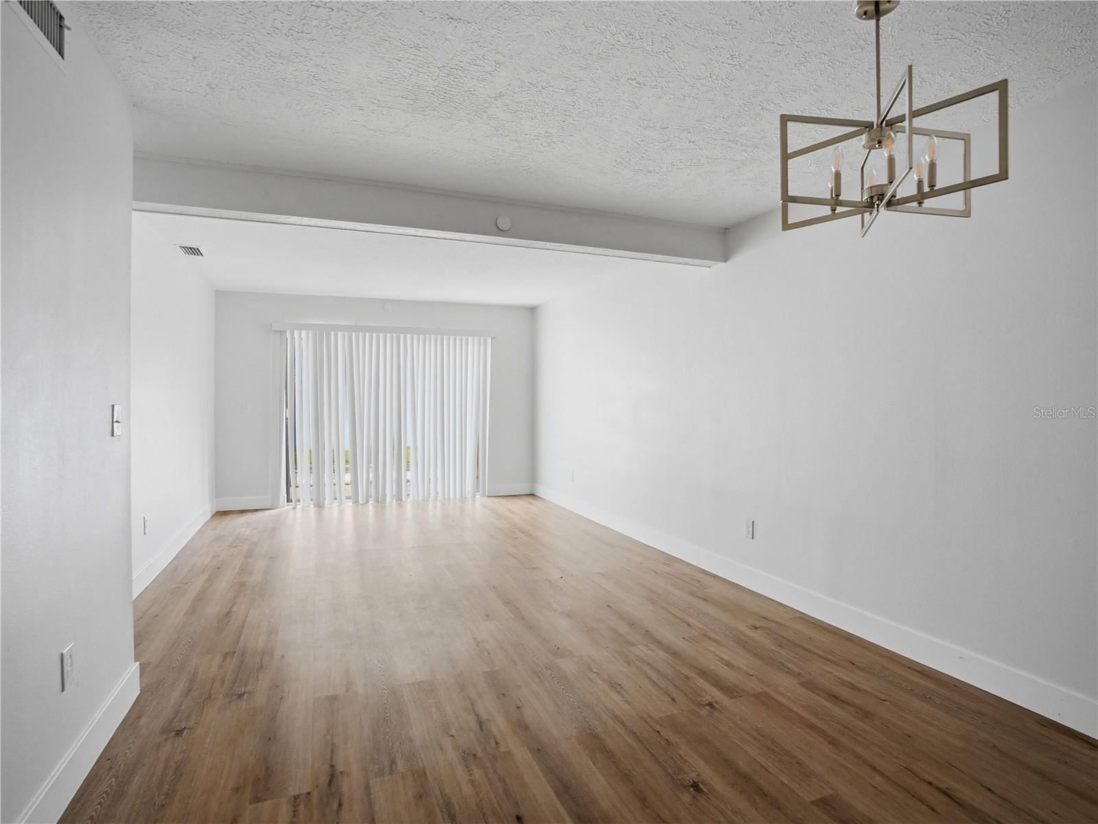 9824 POCONO ST — photo 5