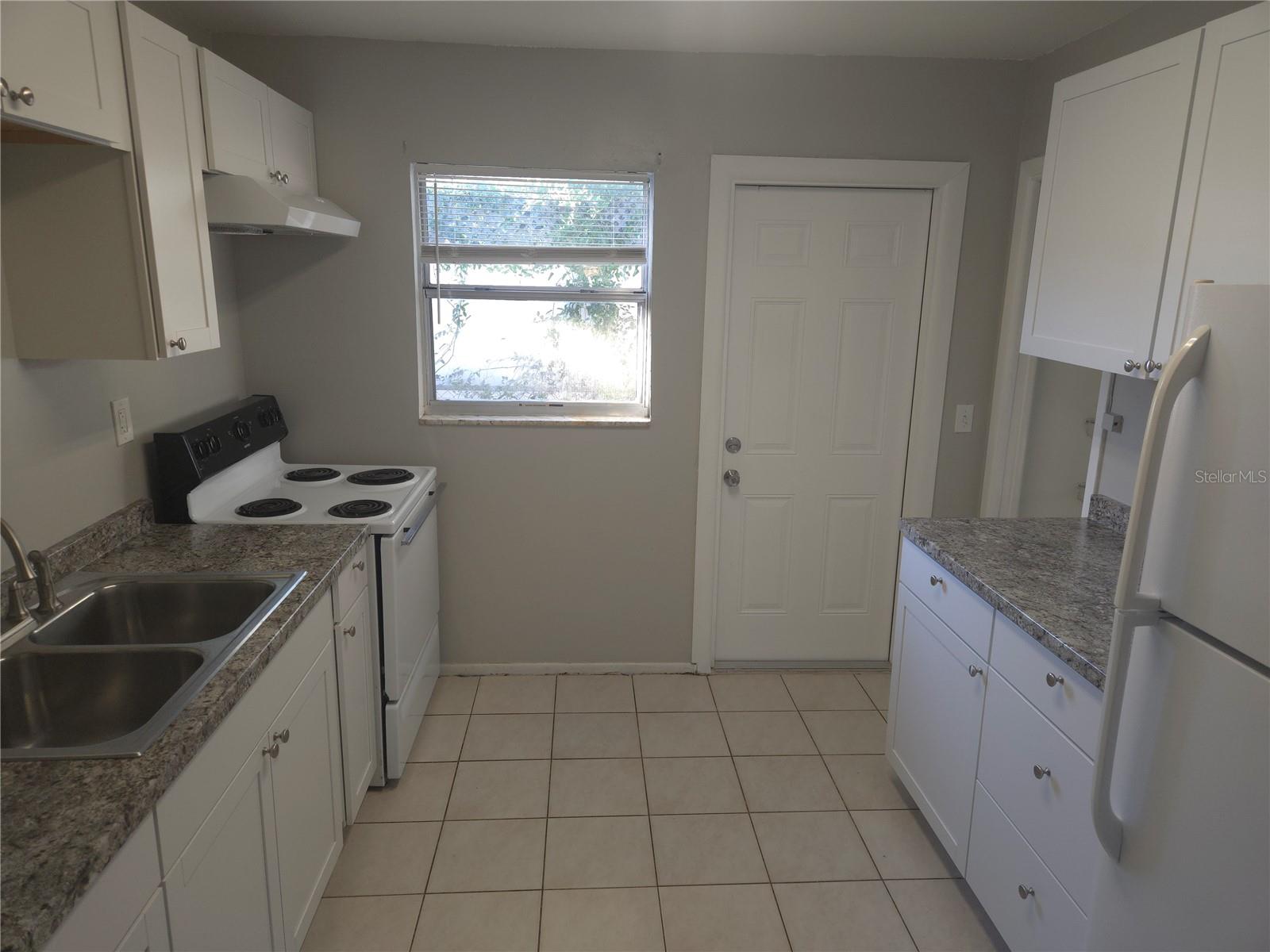 1741 TROTTER RD #B — photo 7