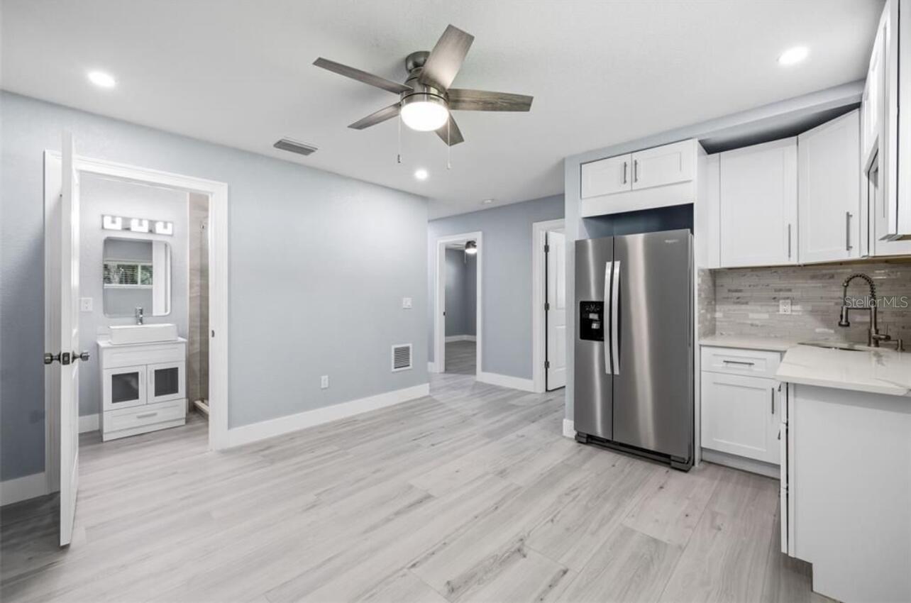 817 W BOUGAINVILLEA AVE — photo 5