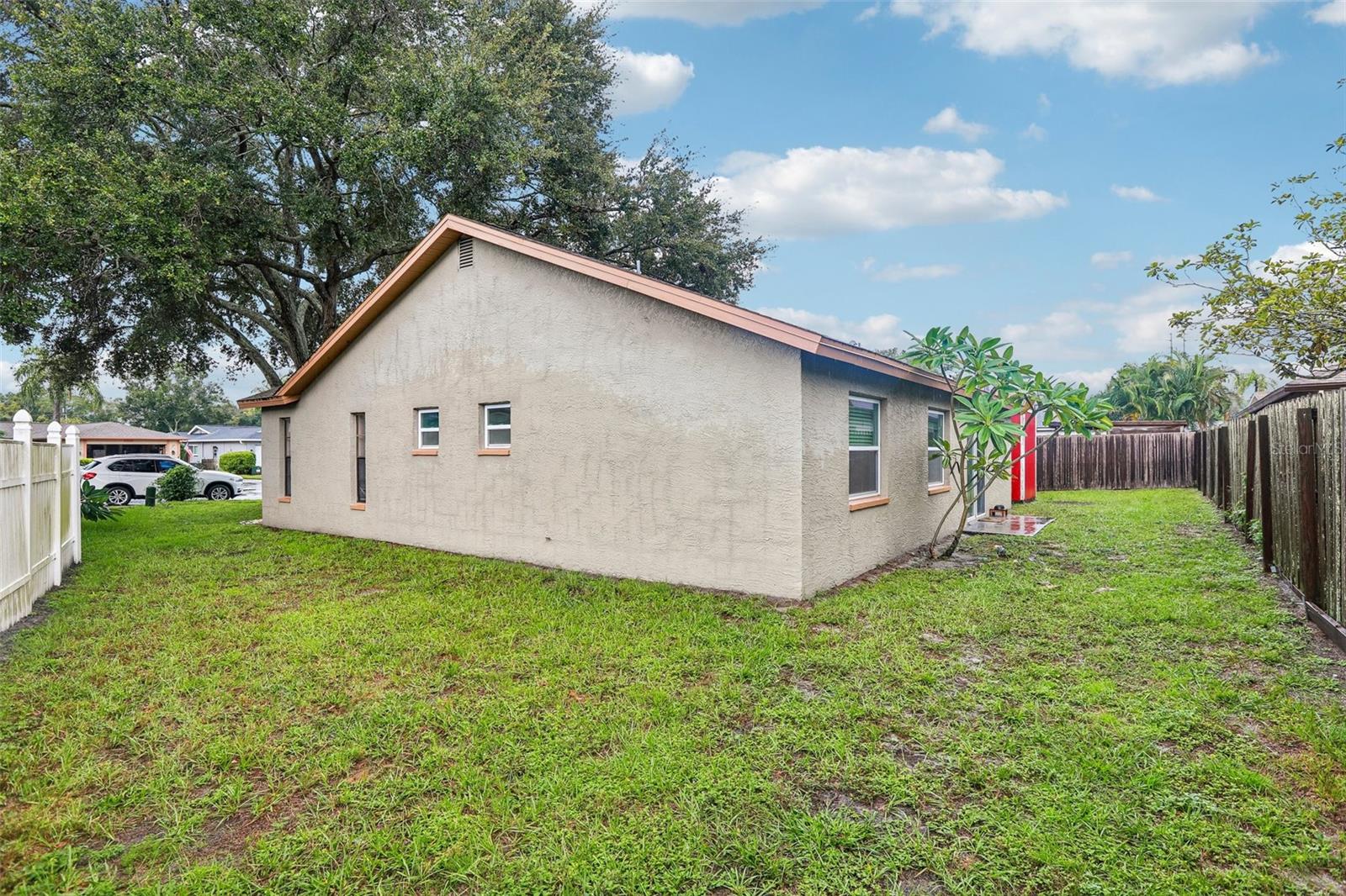 2310 LISTON CIR — photo 16