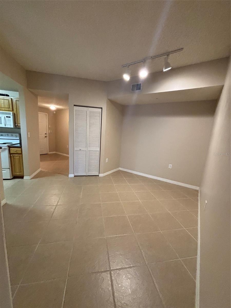 5459 BENTGRASS DR #2-303 — photo 2