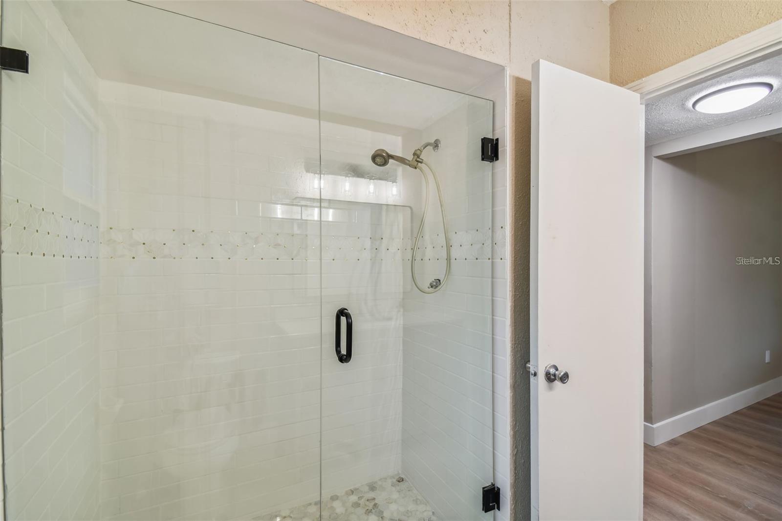 1717 W ELDRED DR — photo 15