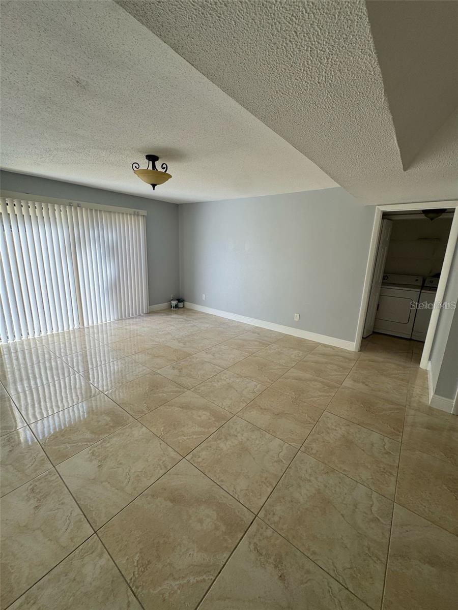 7517 CAMARINA CALLE — photo 6