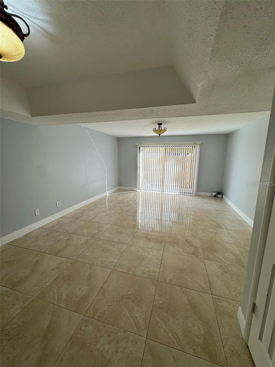 7517 CAMARINA CALLE — photo 5