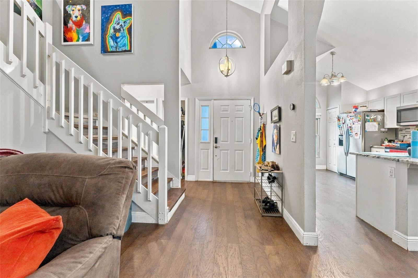 1621 SPINNING WHEEL DR — photo 2