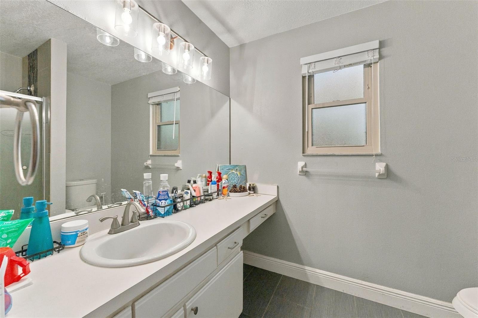 1621 SPINNING WHEEL DR — photo 13
