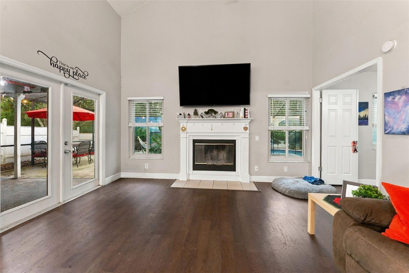 1621 SPINNING WHEEL DR — photo 3