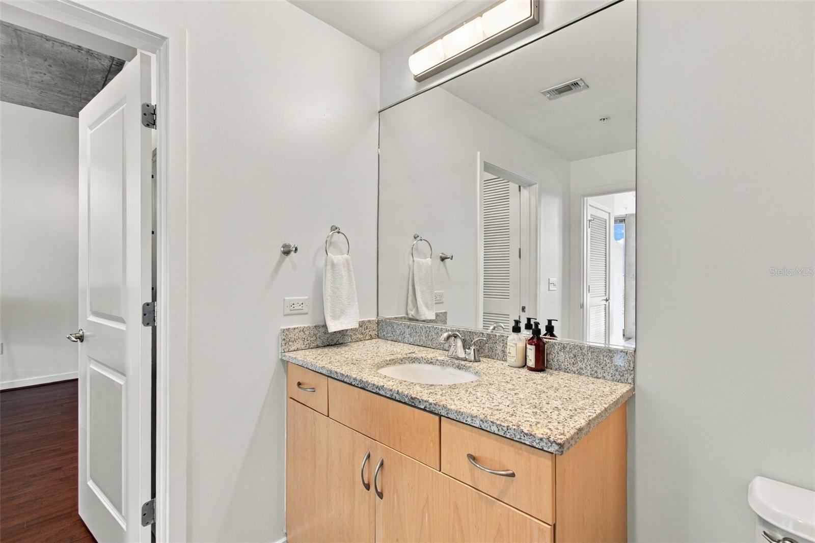 777 N ASHLEY DR #1704 — photo 24