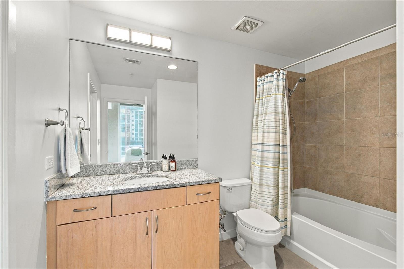 777 N ASHLEY DR #1704 — photo 23