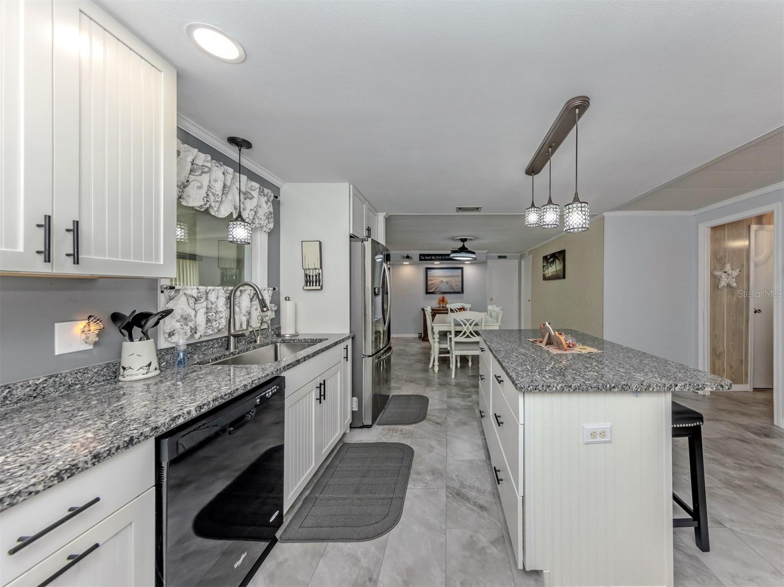 196 PALM HARBOR DR — photo 17