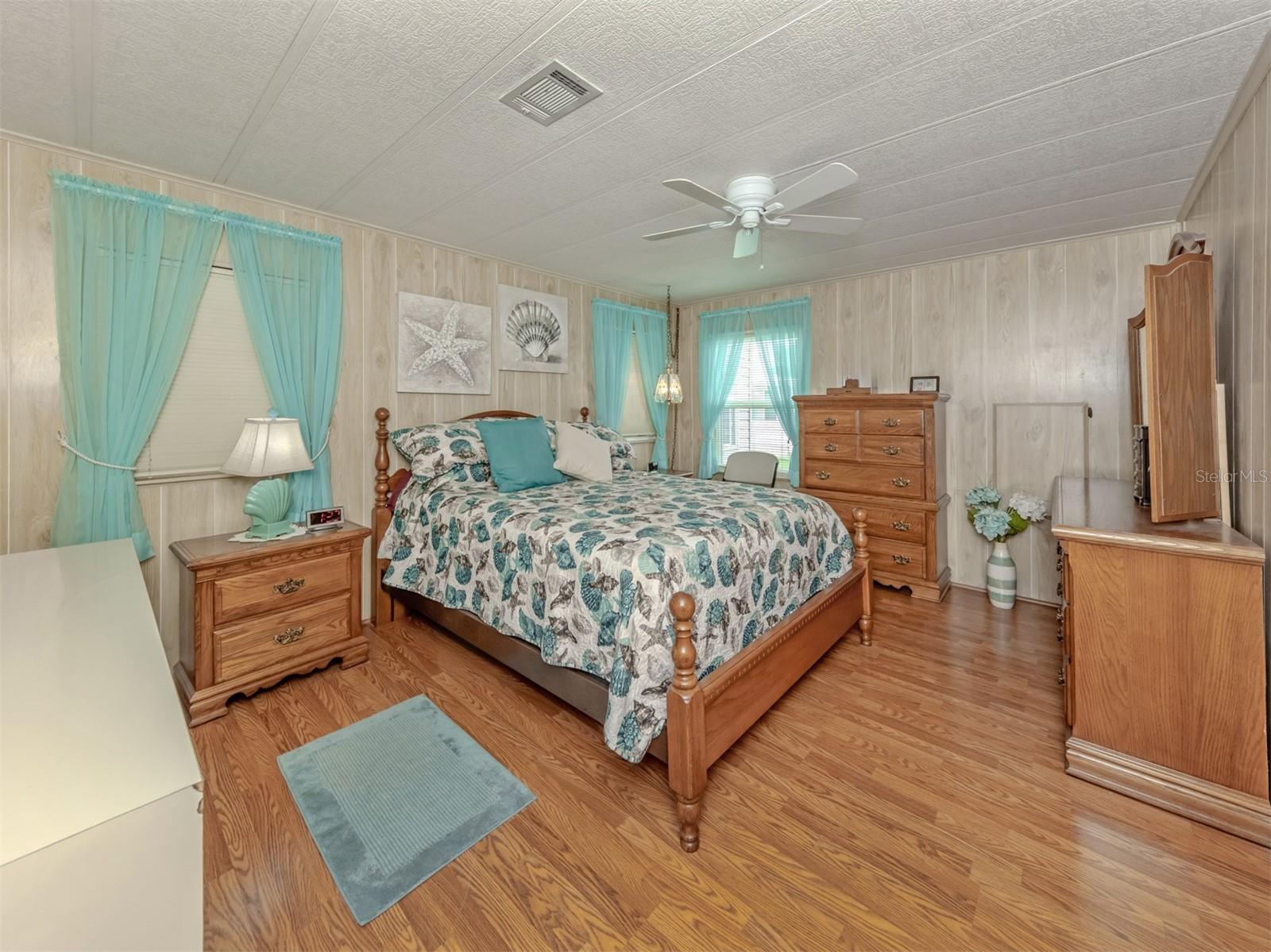 196 PALM HARBOR DR — photo 21