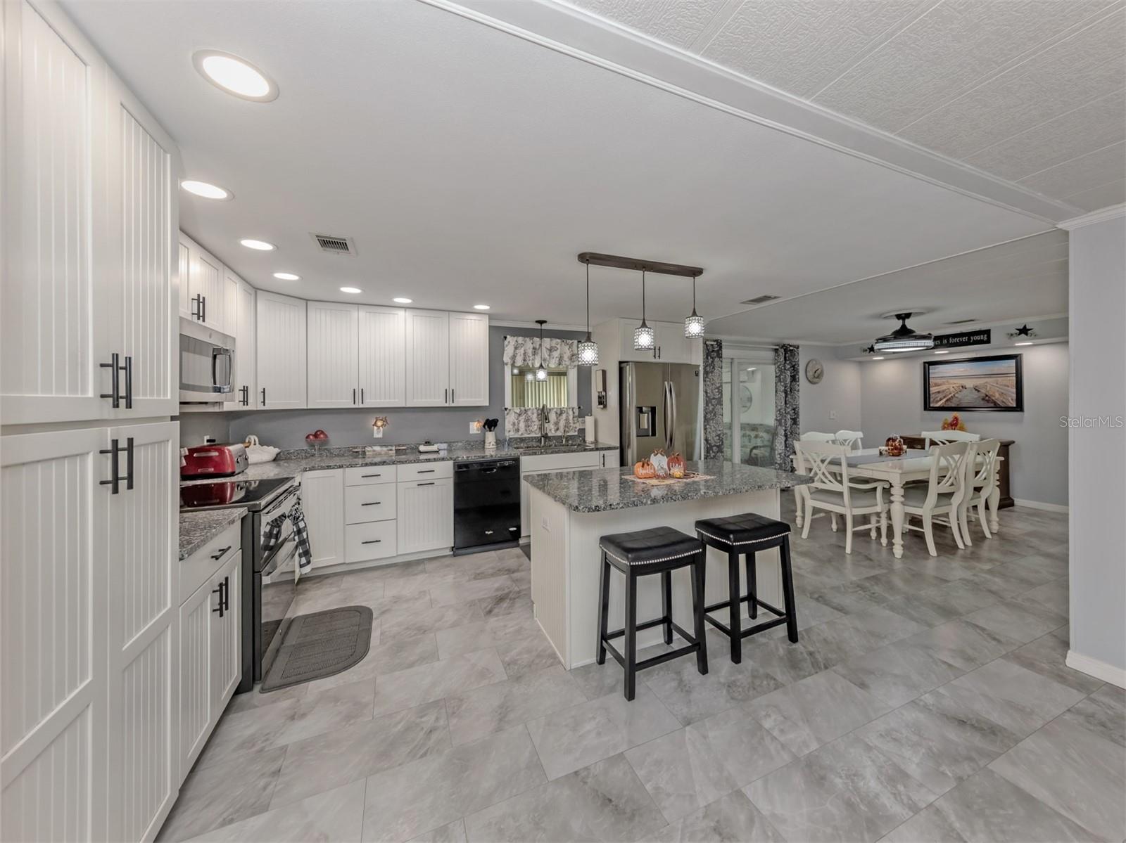 196 PALM HARBOR DR — photo 13