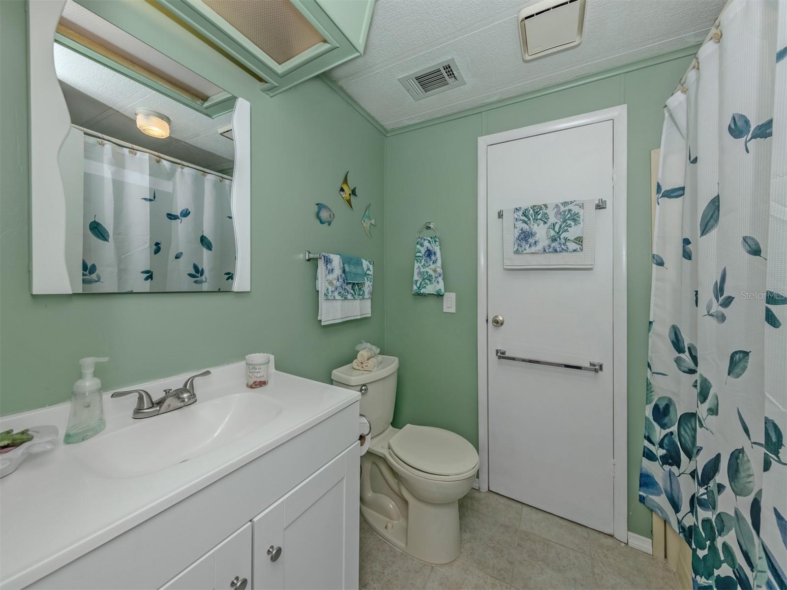 196 PALM HARBOR DR — photo 25