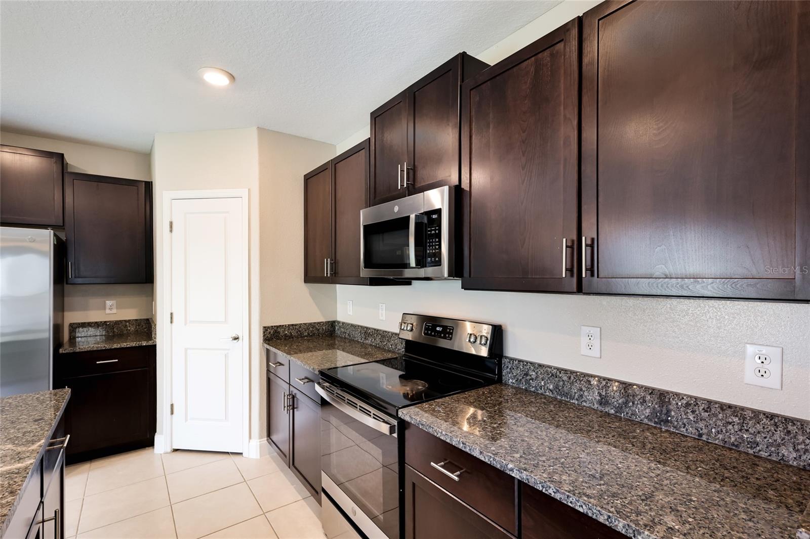3160 OYSTER COVE ST — photo 11
