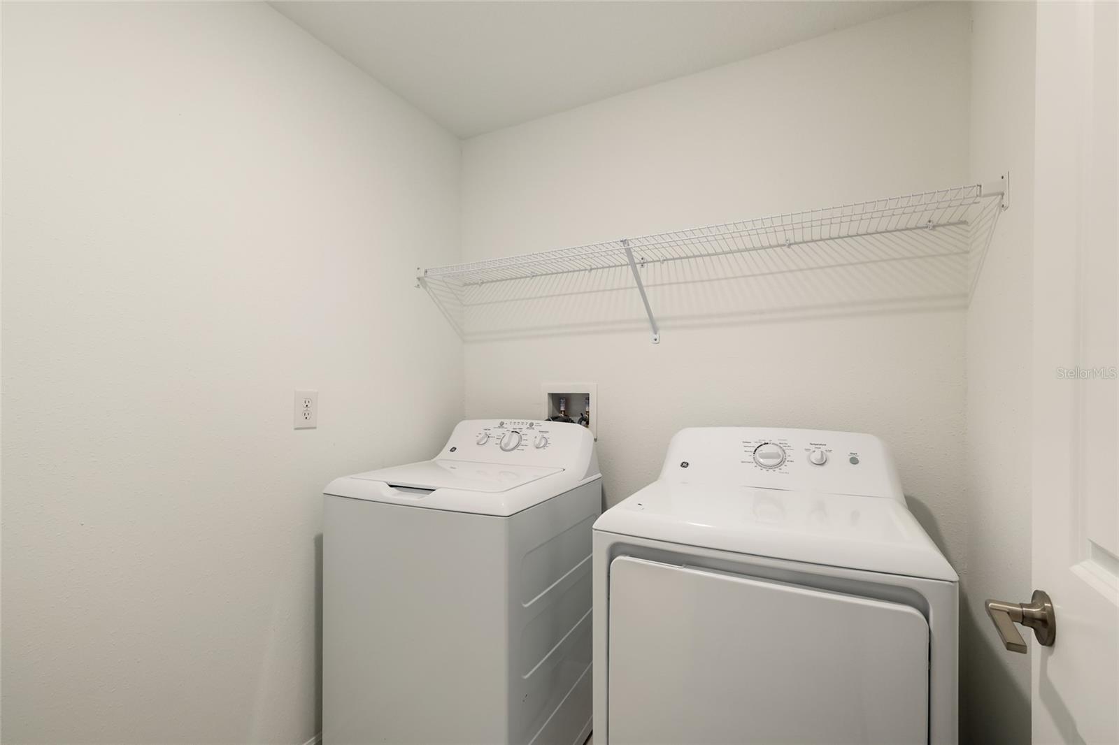3160 OYSTER COVE ST — photo 32