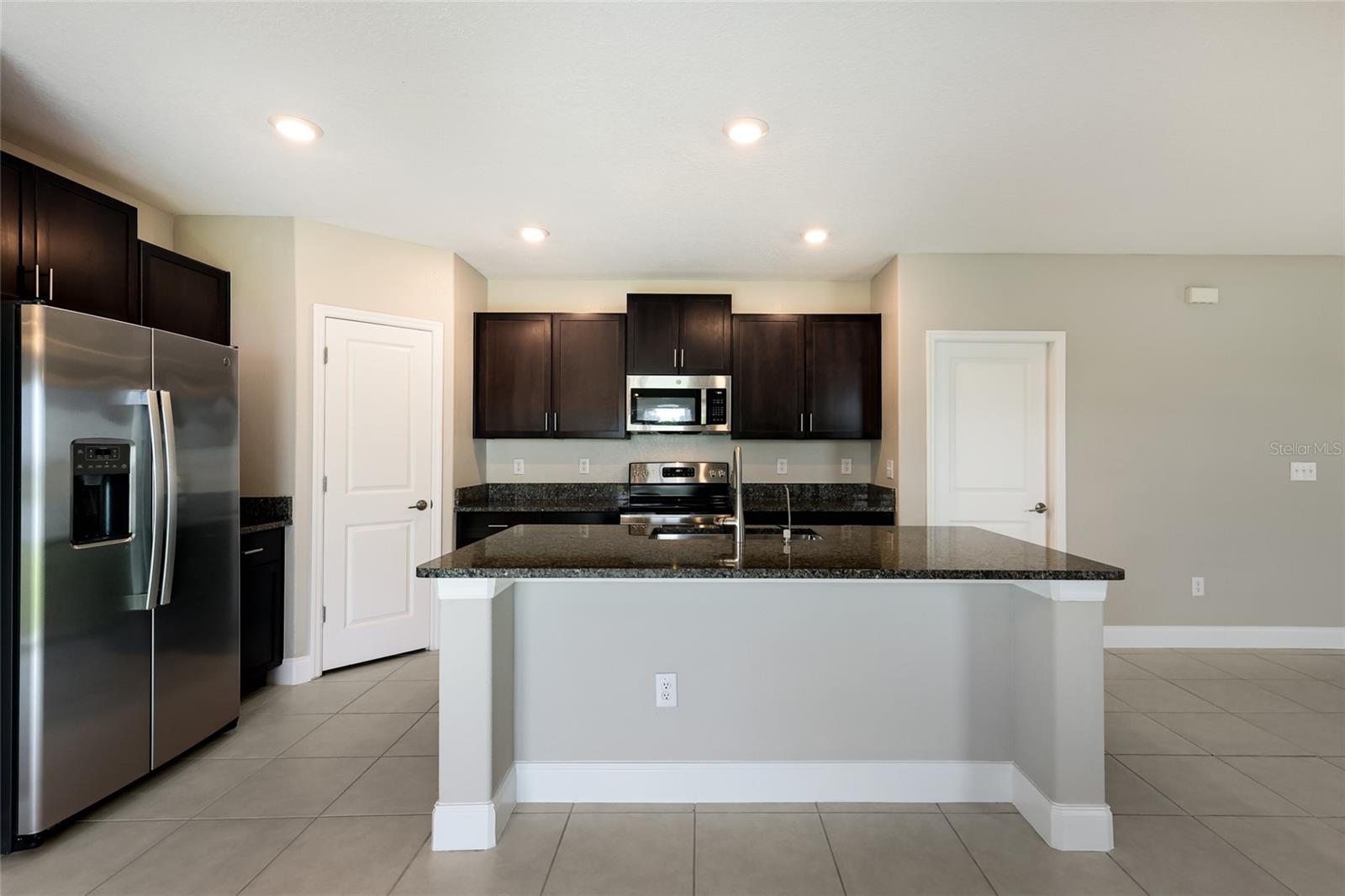 3160 OYSTER COVE ST — photo 10