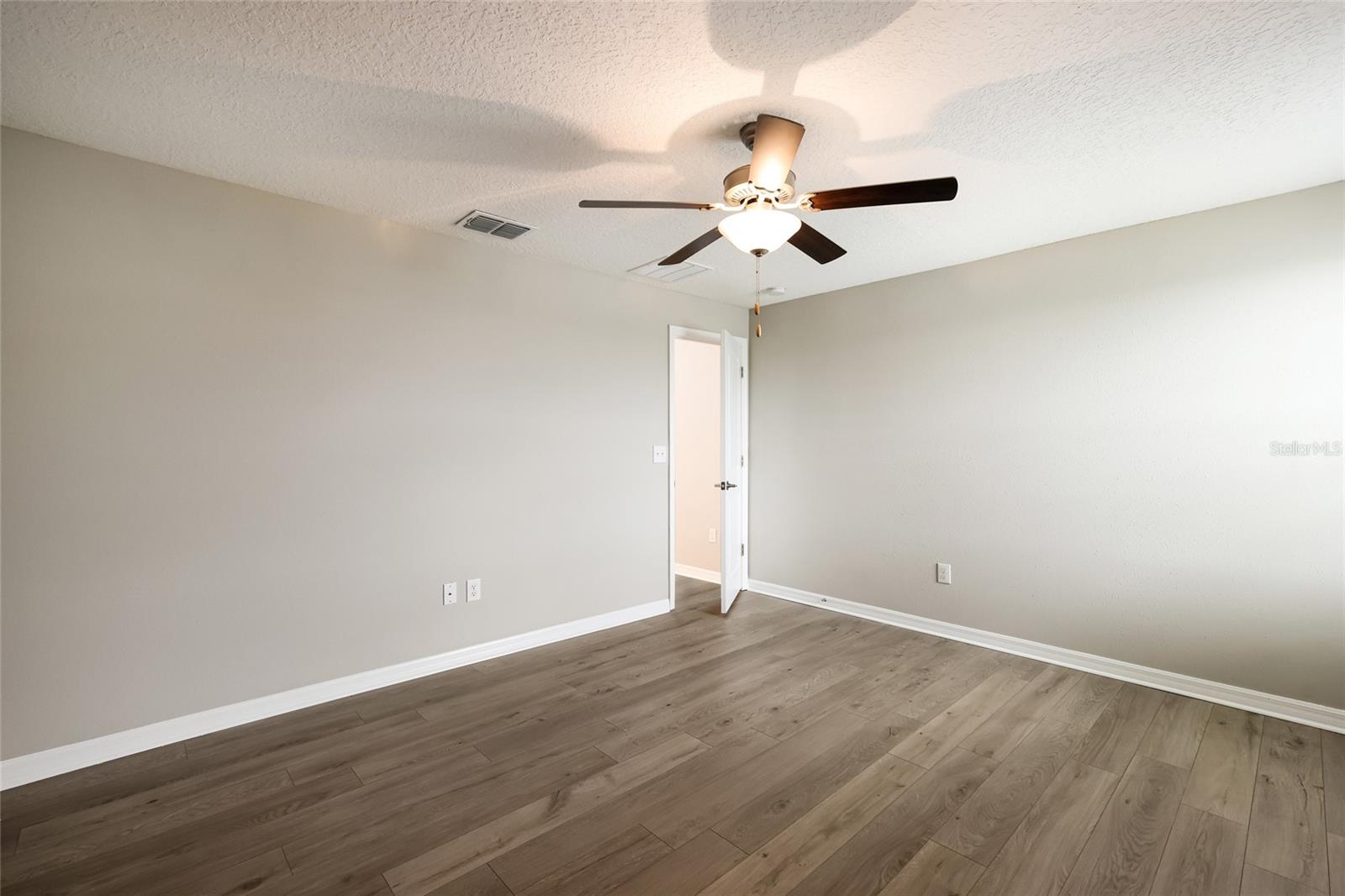 3160 OYSTER COVE ST — photo 21