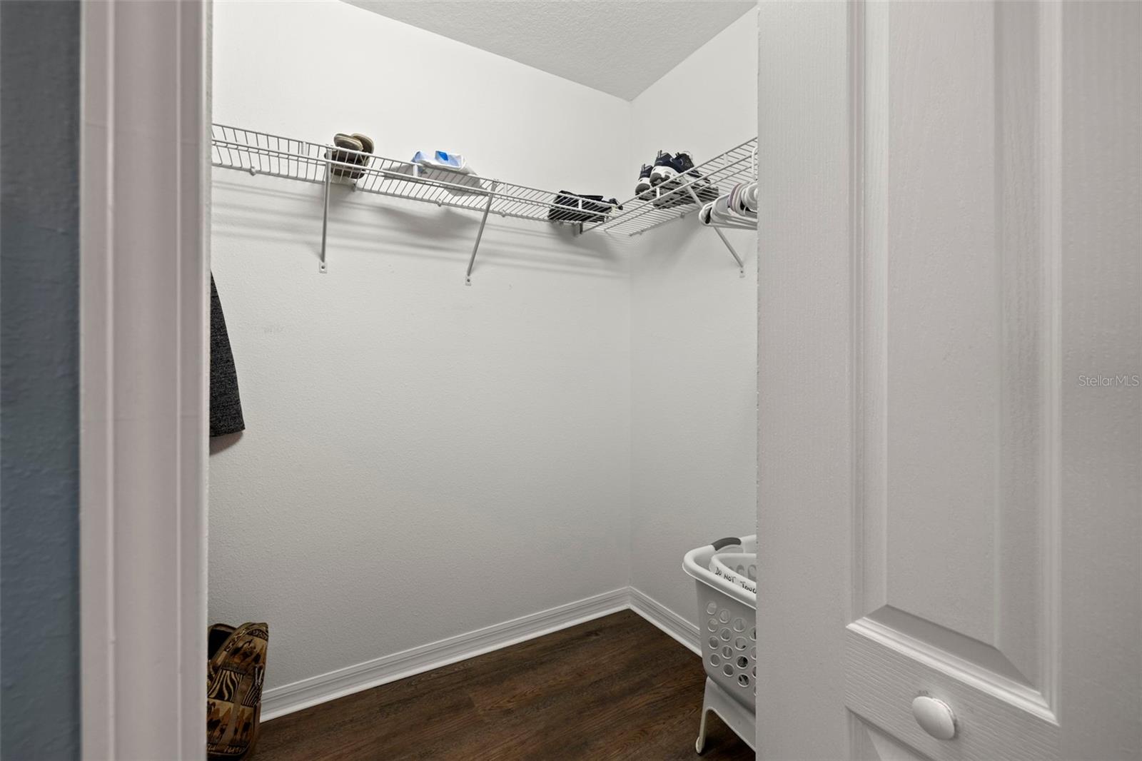 7831 STONELEIGH DR — photo 19