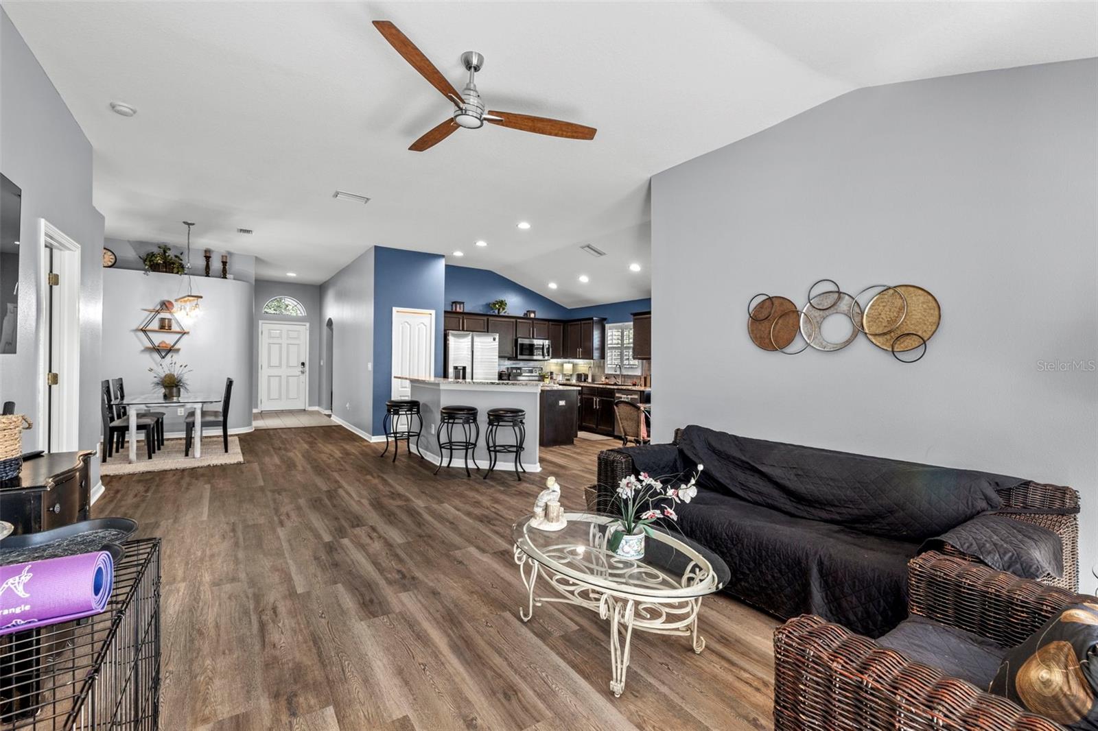 7831 STONELEIGH DR — photo 8