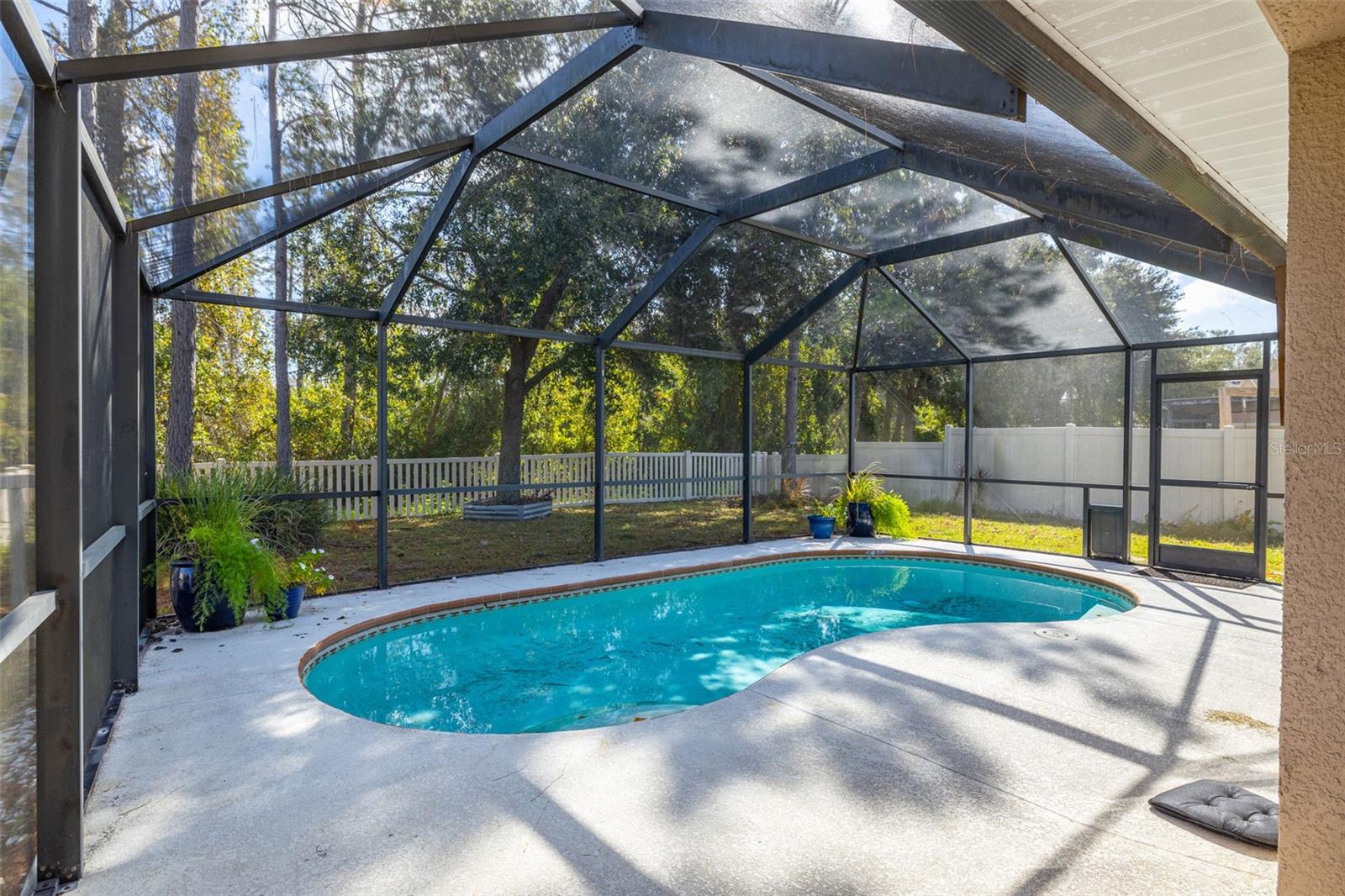 7831 STONELEIGH DR — photo 32