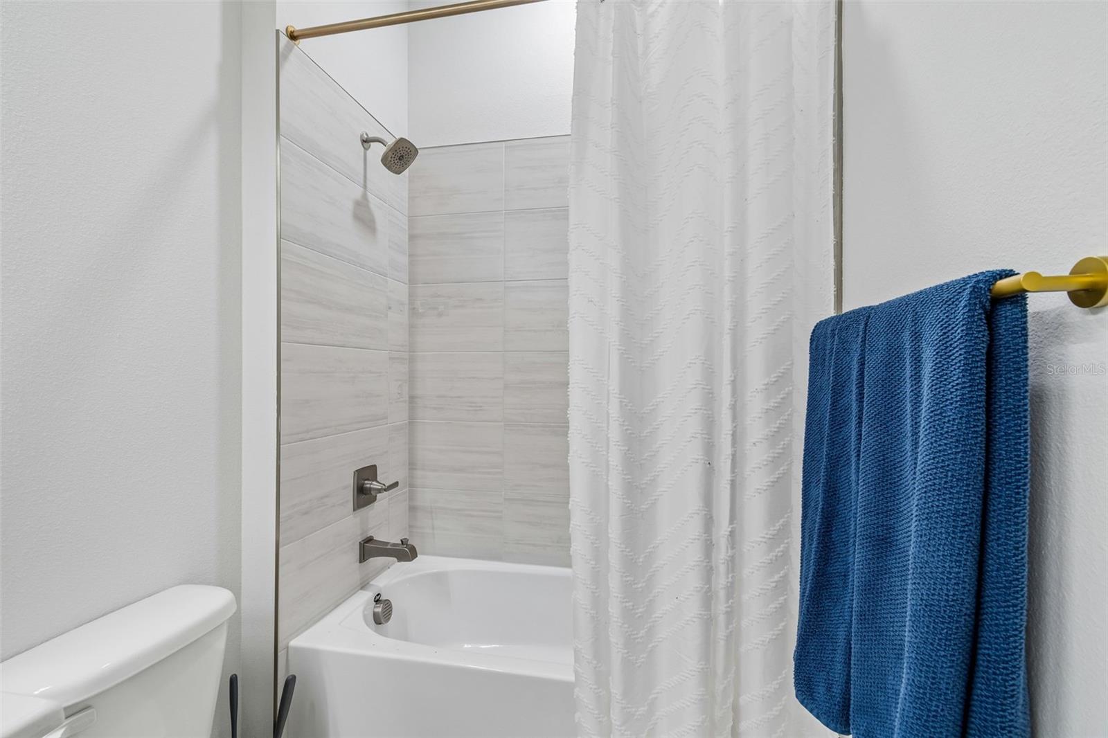 6107 NIKKI LANE LN — photo 43