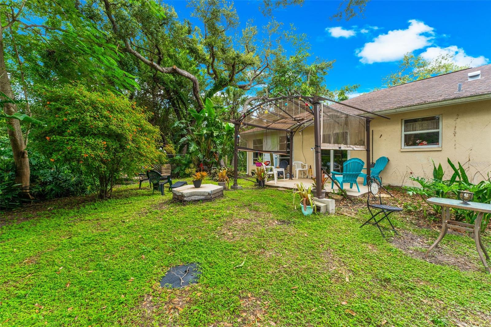 620 BURKE RD — photo 29