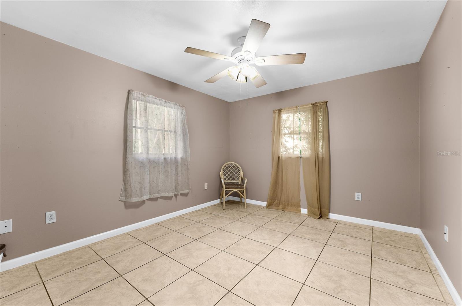 620 BURKE RD — photo 18