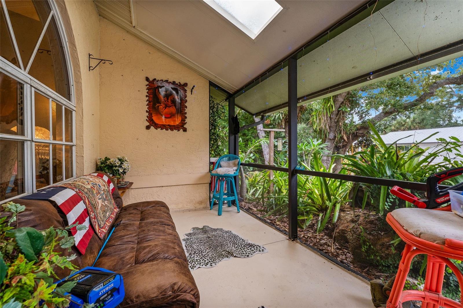 620 BURKE RD — photo 3
