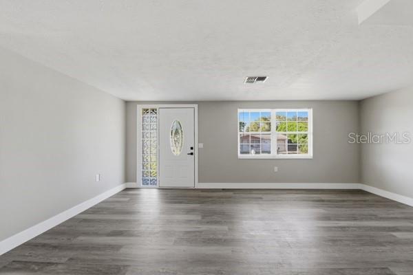 7401 COUNTRY CLUB DR — photo 7