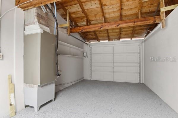 7401 COUNTRY CLUB DR — photo 31