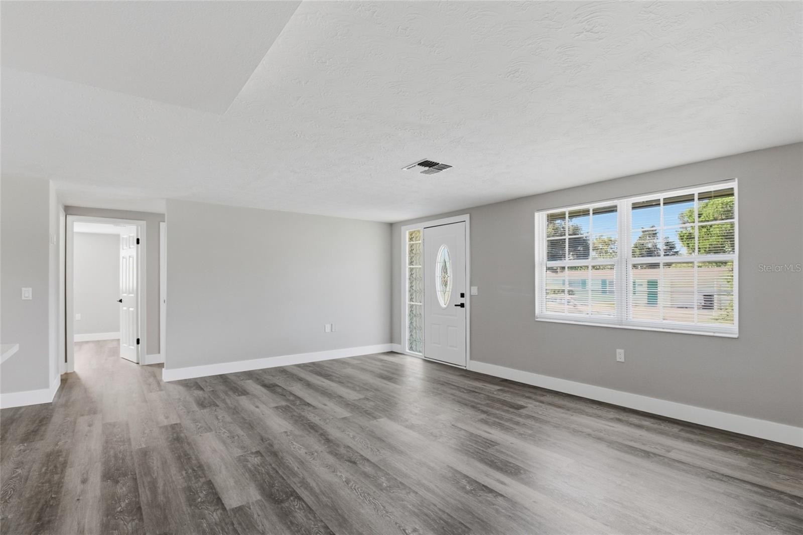 7401 COUNTRY CLUB DR — photo 6