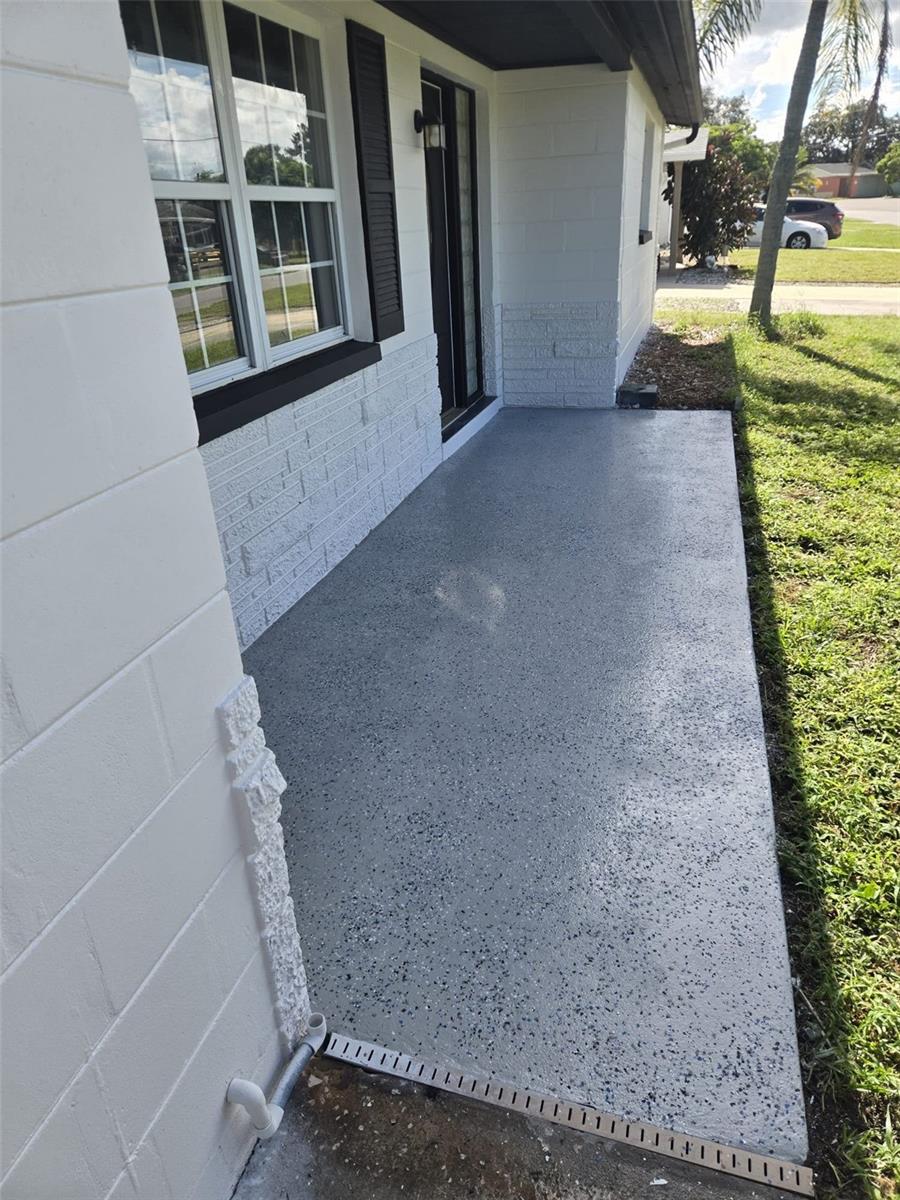 7401 COUNTRY CLUB DR — photo 3