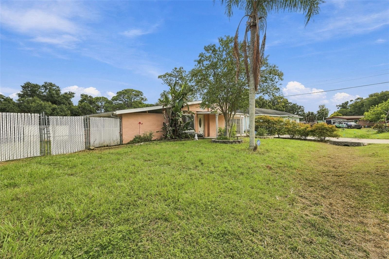 1215 56TH AVENUE DR E — photo 3