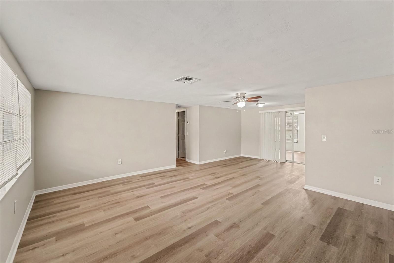 5310 BOB WHITE DR — photo 3