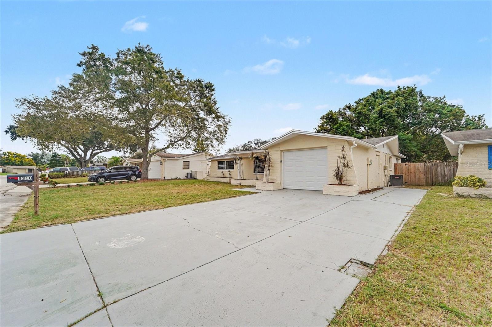 5310 BOB WHITE DR — photo 2