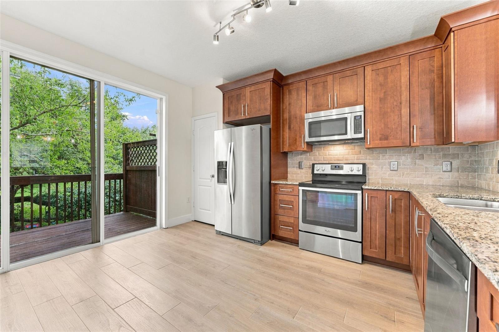 3121 BAYSHORE OAKS DR — photo 12