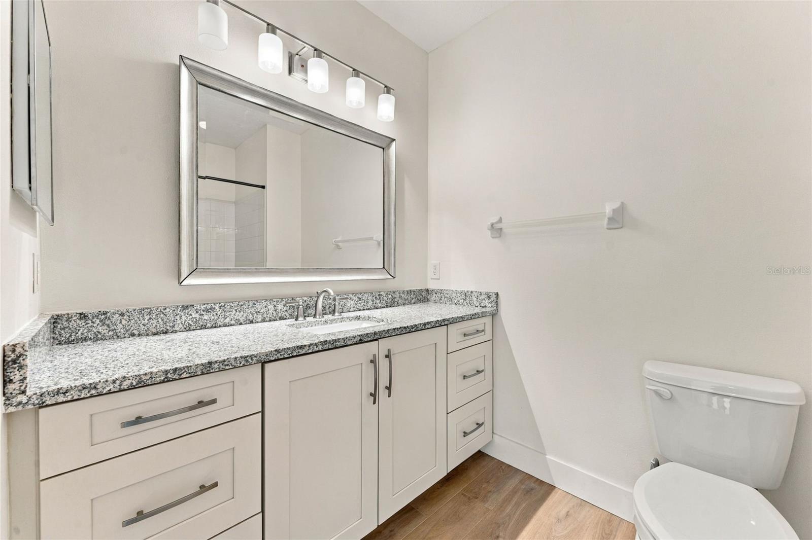 3121 BAYSHORE OAKS DR — photo 20