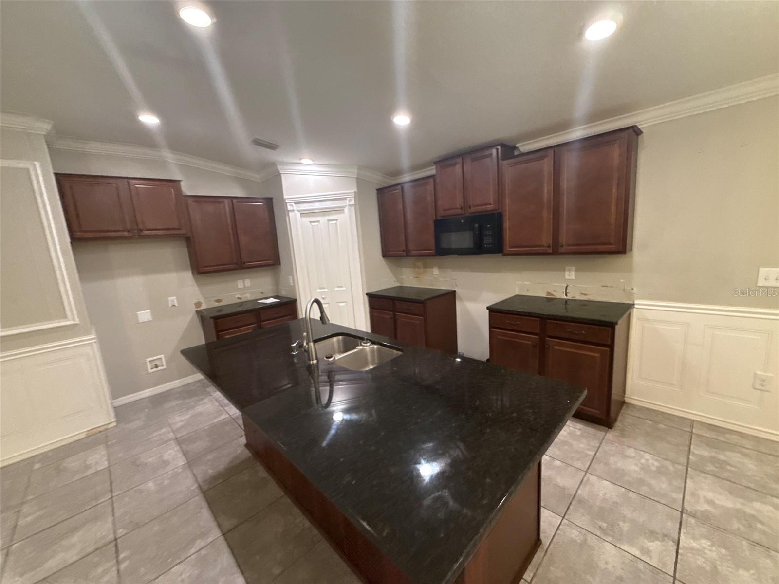 1602 REDMOND BROOK LN — photo 10